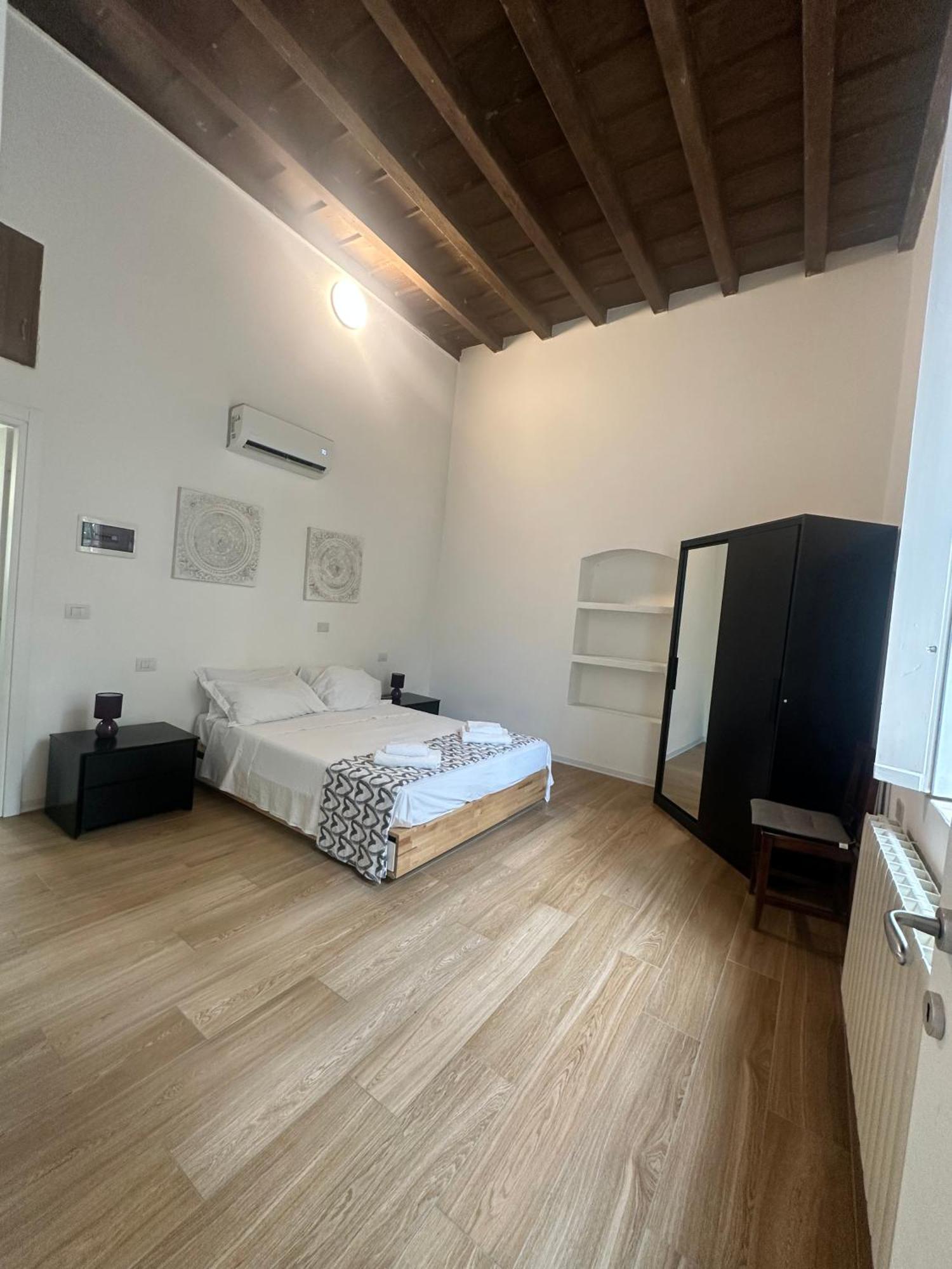 Conte Durini Apartments & Rooms Arcore Extérieur photo
